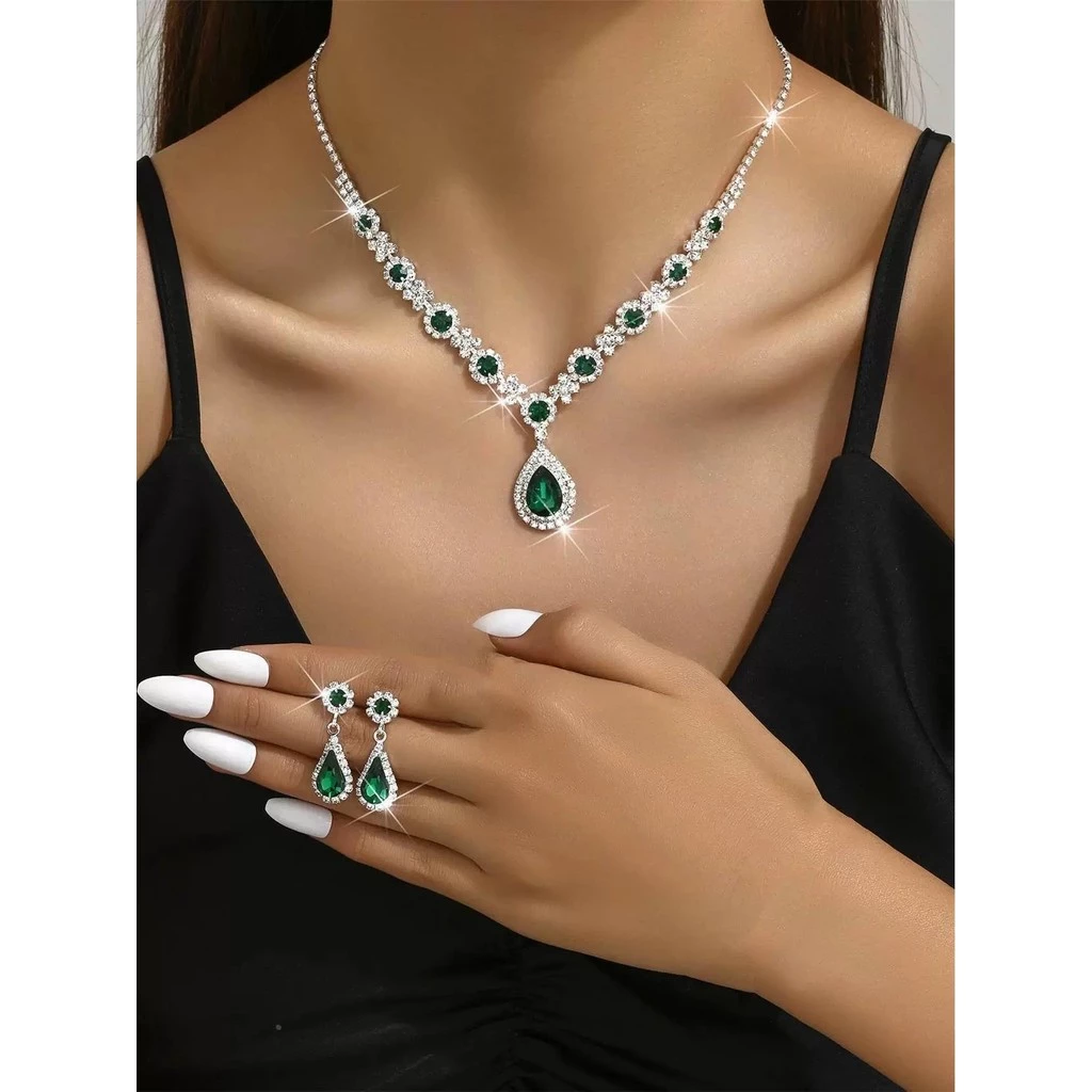 Bộ trang sức gồm bông tai và vòng cổ pha lê tinh tế - Phụ kiện hoàn hảo cho váy cưới - 4