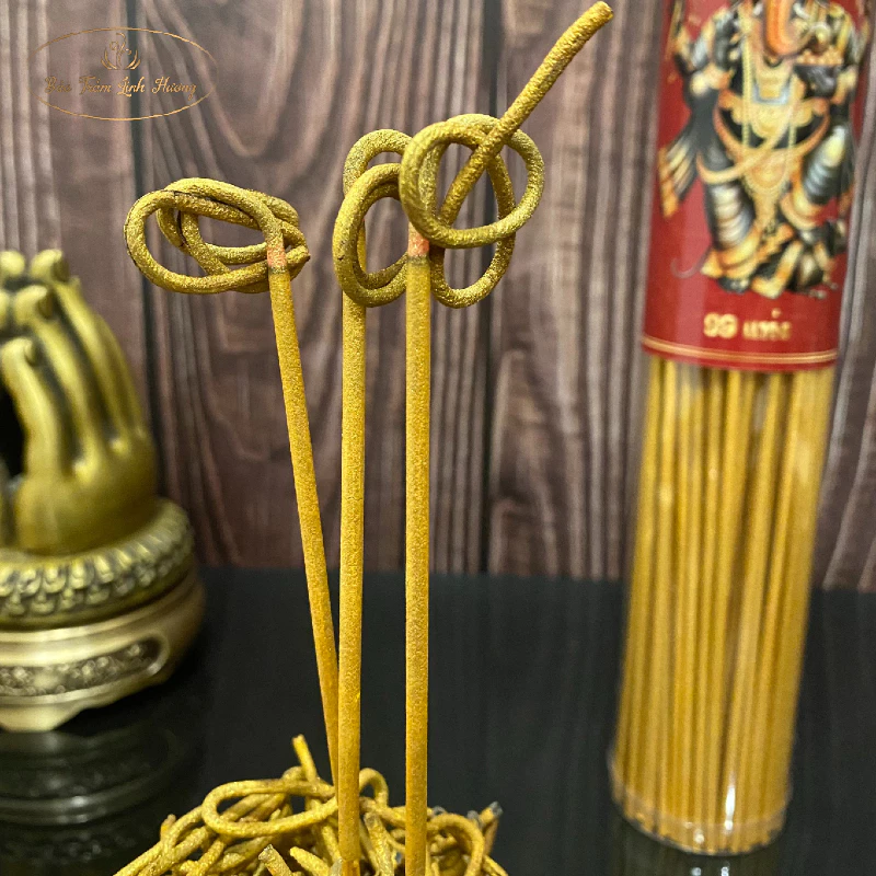 Ống Nhang Vàng Thần Tài 139 Nén - BẢO TRẦM LINH HƯƠNG Vàng Lộc Phong Thủy Cuốn Tàn Đồ Thờ Cúng - 5
