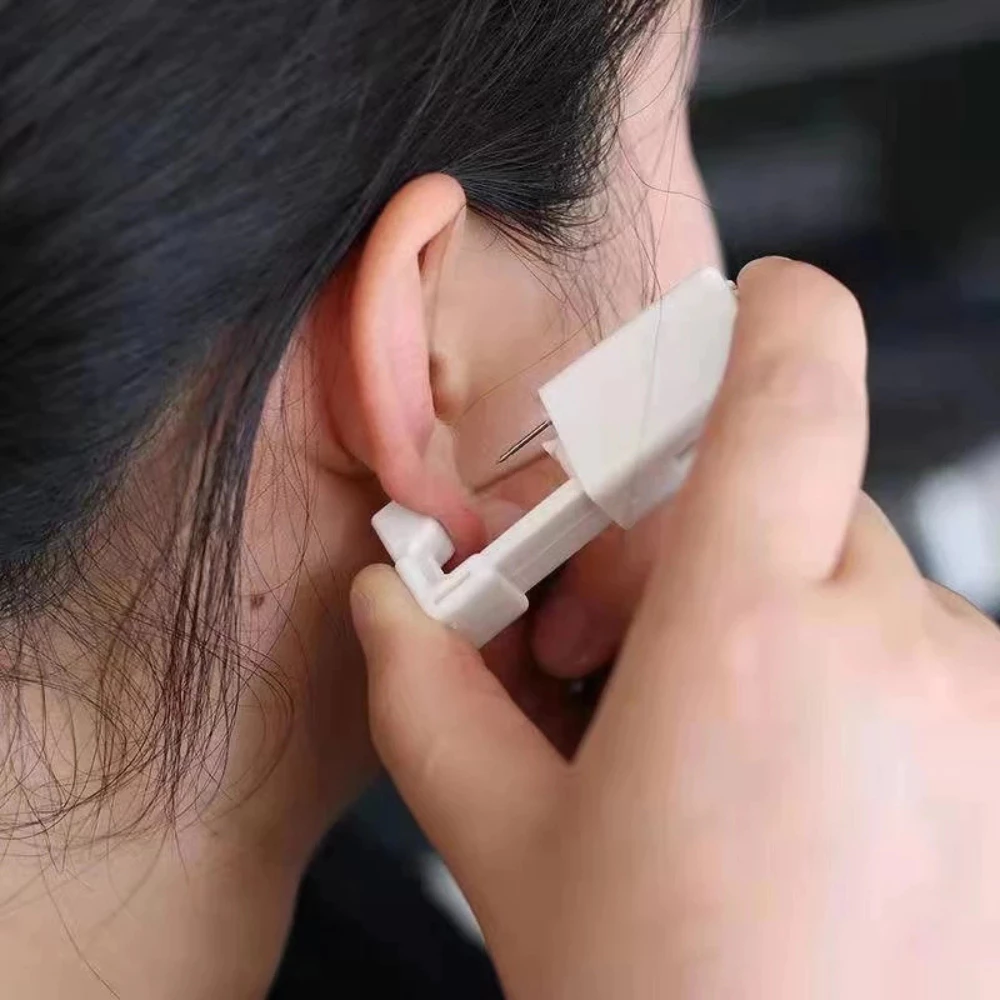 Bấm Lỗ Tai Chuyên Nghiệp Dùng Một Lần - 2