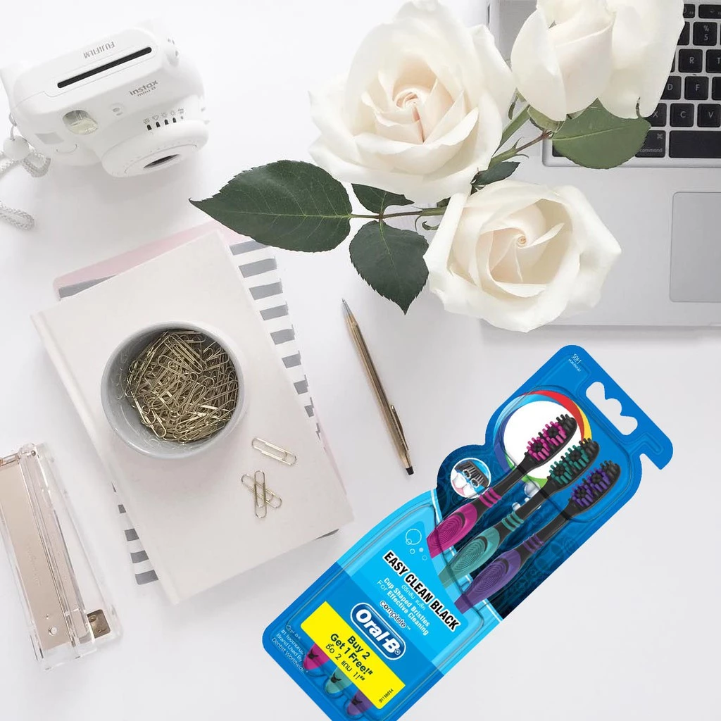 Bàn Chải Đánh Răng Oral-B Easy Clean Đen vỉ 3 - 2