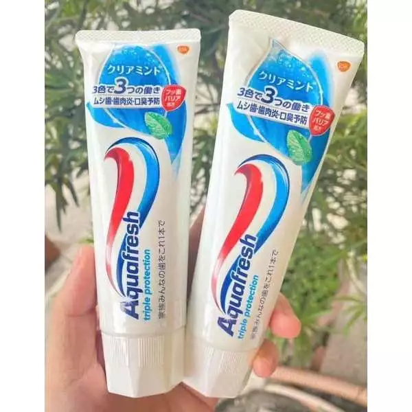 Kem đánh răng Nhật Bản Aquafressh Bạc Hà