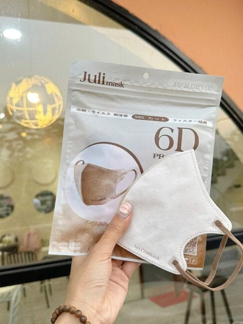 Mua 100 tặng 20 chiếc Khẩu trang 6D JULI Mask 3 lớp kháng khuẩn mẫu form rộng chắn nắng tốt