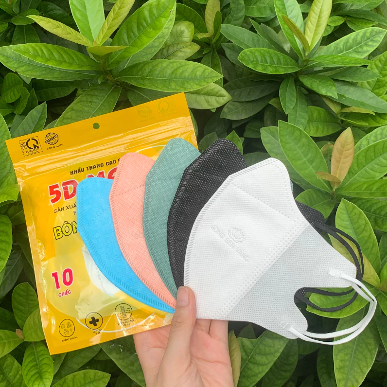 100 cái Khẩu trang 5D Bông Sen Vàng
