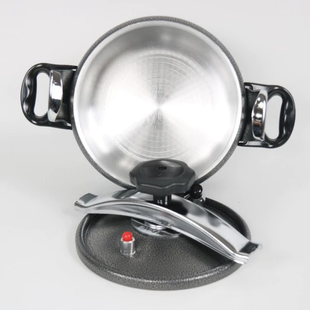 Nồi áp suất ga FUJIKA - MEDIA dung tích 5 Lít đun mọi loại bếp , hầm nhanh , giữ nhiệt tốt ,Có van an toàn - chính hãng - 3