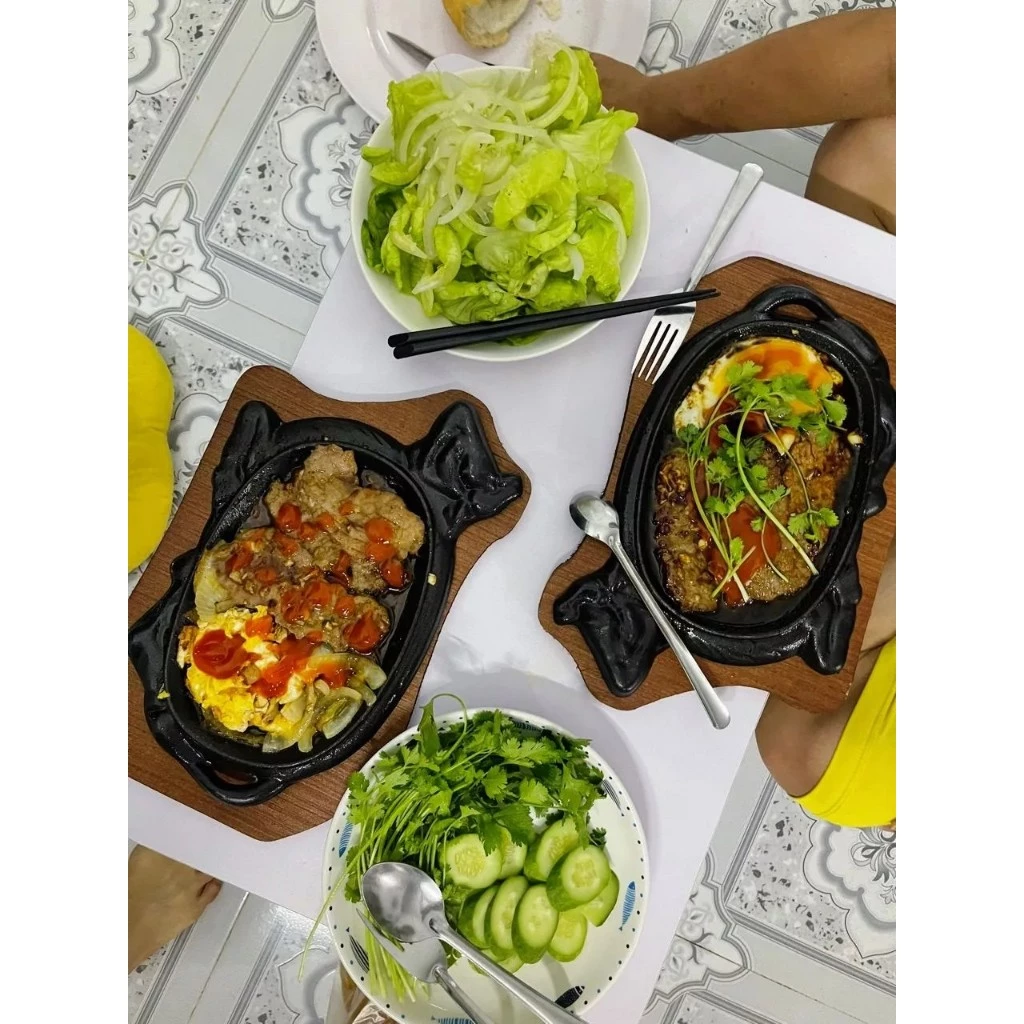 Chảo Gang Chống Dính Đầu Bò Cỡ Đại Kèm Đế Gỗ HUYCOOK88 Chảo Bò Né, Bít Tết, Món Nóng... Lót Đế Gỗ Chống Dính - 3