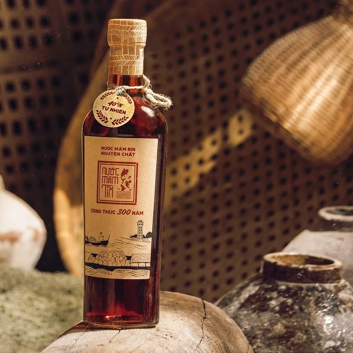 [Thùng 6 chai nước mắm ngon] Nước Mắm Tĩn cá cơm than Nhãn Đỏ Độ Đạm 40N Chai Thủy Tinh 500ml Truyền Thống Sạch - 2