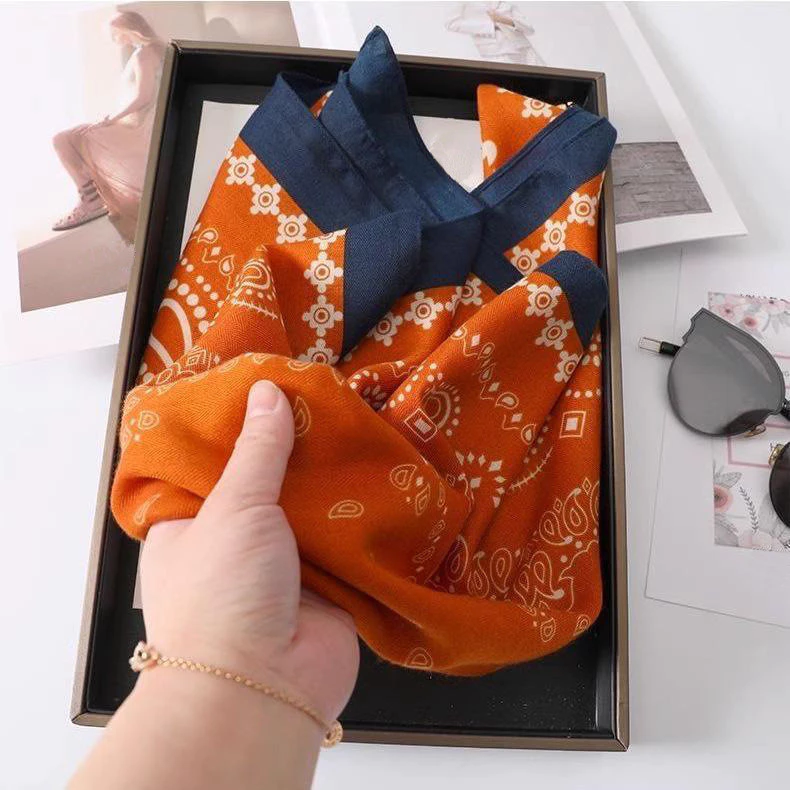 Khăn Lụa Tam Giắc Hình Vuông Cho Nam Giới - Ấm Áp Và Sang Trọng Phù Hợp Mọi Thời Tiết