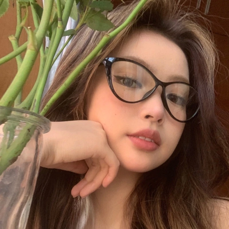 [Chicbond] Kính thời trang nữ mắt mèo chống ánh sáng xanh và tia UV - Phong cách Hàn Quốc - Kính checkin, du lịch, selfi - 5