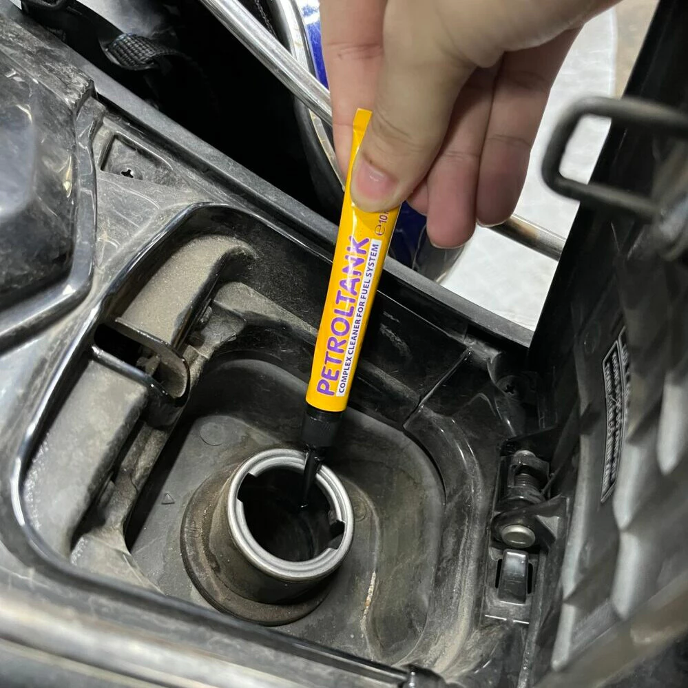 Phụ gia vệ sinh hệ thống xăng Xado Petroltank 10ml - 5
