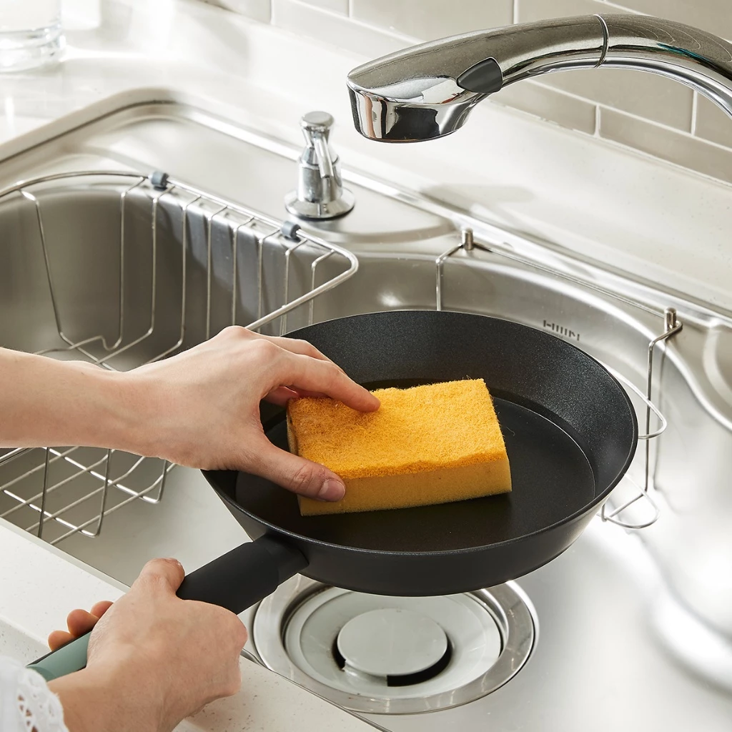 Chảo chống dính Lock&Lock Frypan Index IH 22-26cm phủ titanium dùng được bếp gas, bếp điện, bếp từ, bếp hồng ngoại - 5