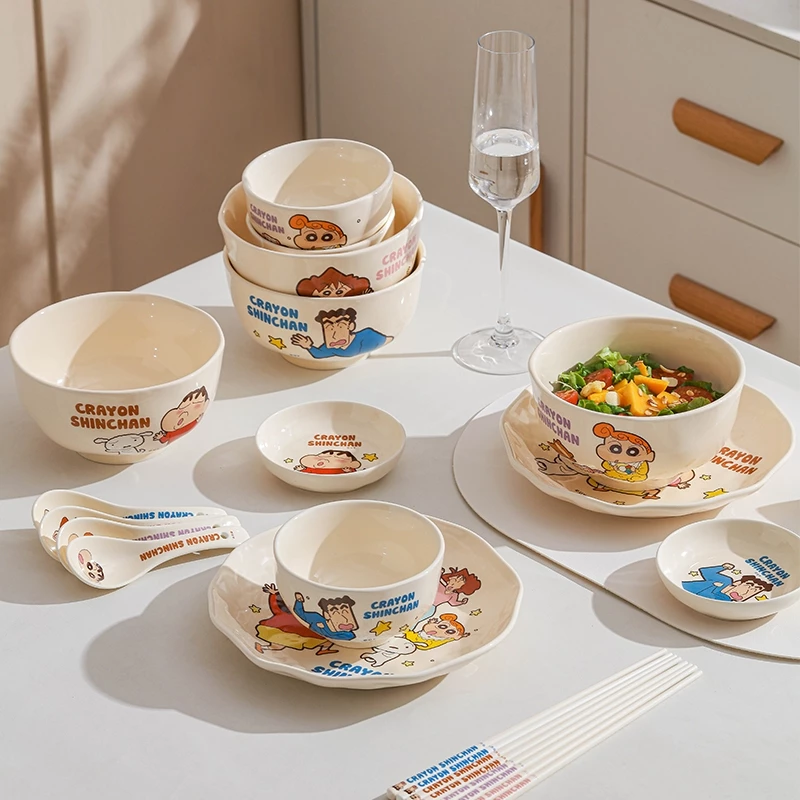 Bộ chén bát , dĩa , dụng cụ đựng thức ăn hoạt hình FAMILY CRAYON SHINCHAN bằng men sứ - SH gốm sứ